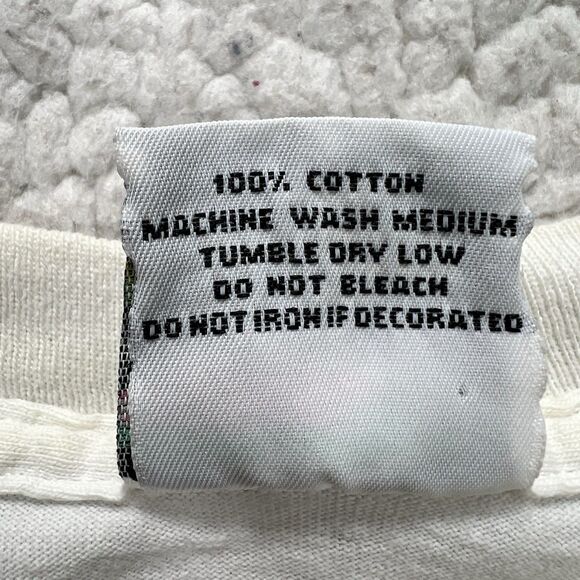 Vintage 90s Maui and Sons Shark Surf T-Shirt USA Made Big Graphic T-Shirt Sz L - Picture 6 of 12